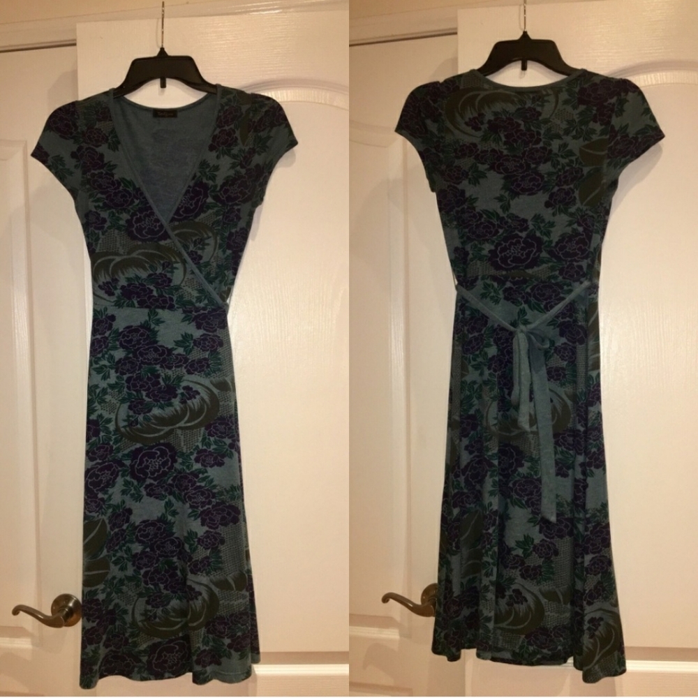 DONATING THIS WEEK! - Vintage Forever 21 Dress